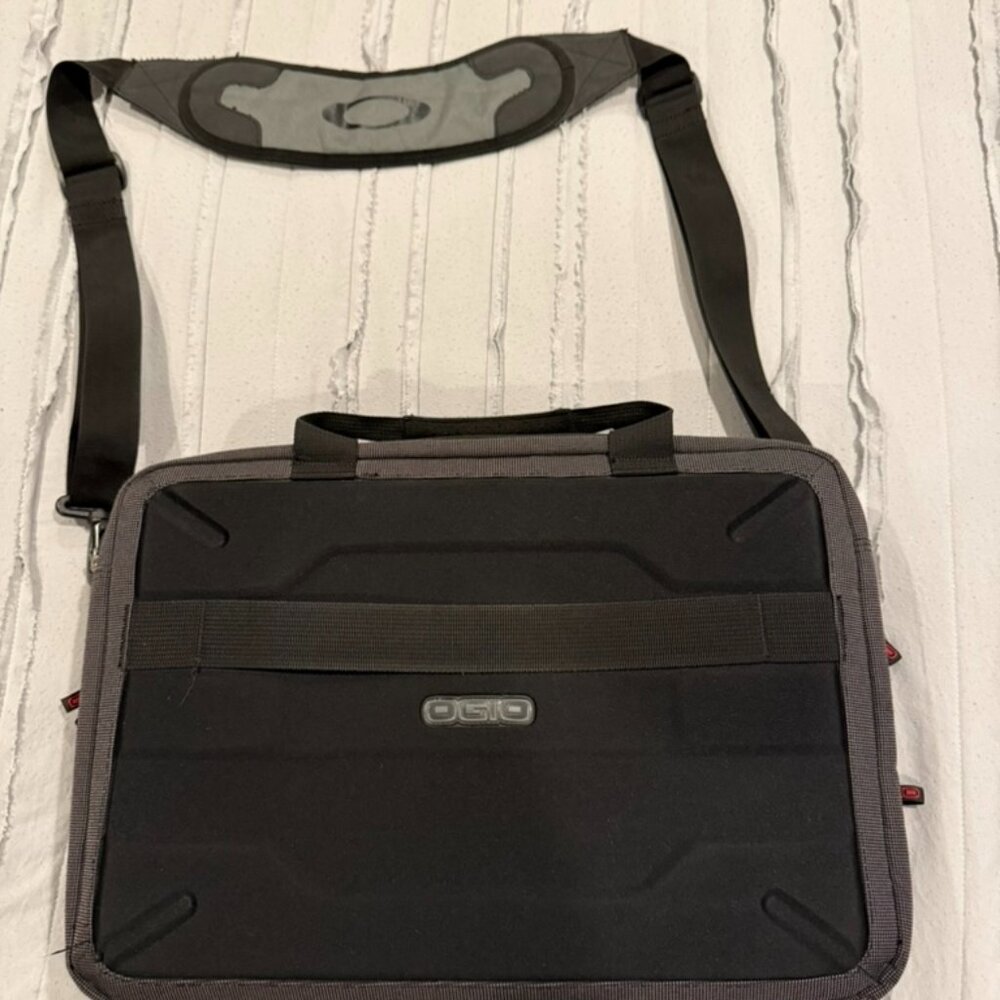 Ogio Briefcase - Picture 2 of 7